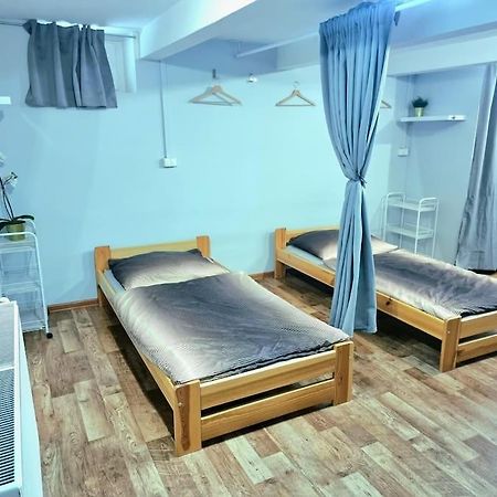 ברטיסלאבה Simple Apartment Near Hockey & Football Arena מראה חיצוני תמונה